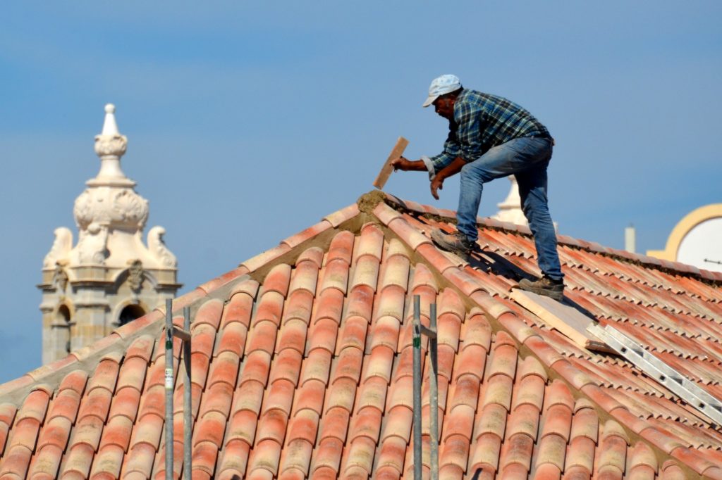 Useful guidance for picking the right roofing contractor